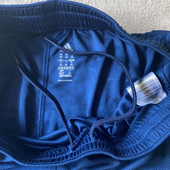 Dark navy blue Adidas sports shorts in size XS - Picture 4 of 4